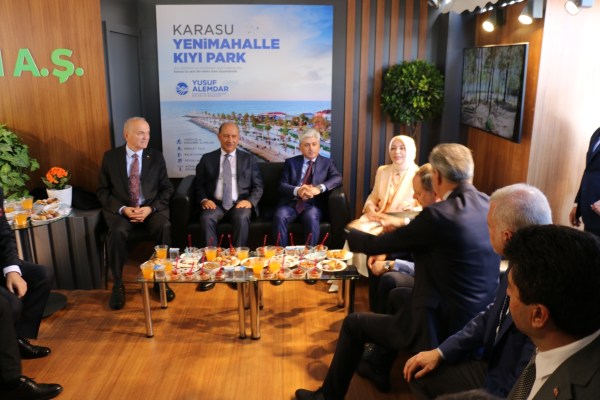 Sakarya’yı peyzaj, süs bitkiciliği ve bahçe sanatları alanında uluslararası bir marka haline getiren PSB Anatolia Fuarı, Sapanca Kırkpınar’da 9’ncu kez görkemli bir törenle kapılarını açtı.