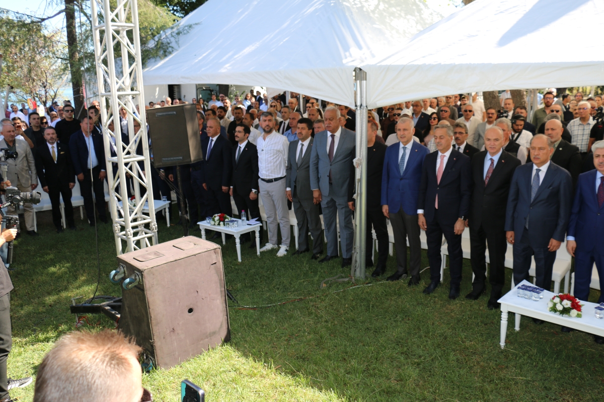 Sakarya’yı peyzaj, süs bitkiciliği ve bahçe sanatları alanında uluslararası bir marka haline getiren PSB Anatolia Fuarı, Sapanca Kırkpınar’da 9’ncu kez görkemli bir törenle kapılarını açtı.