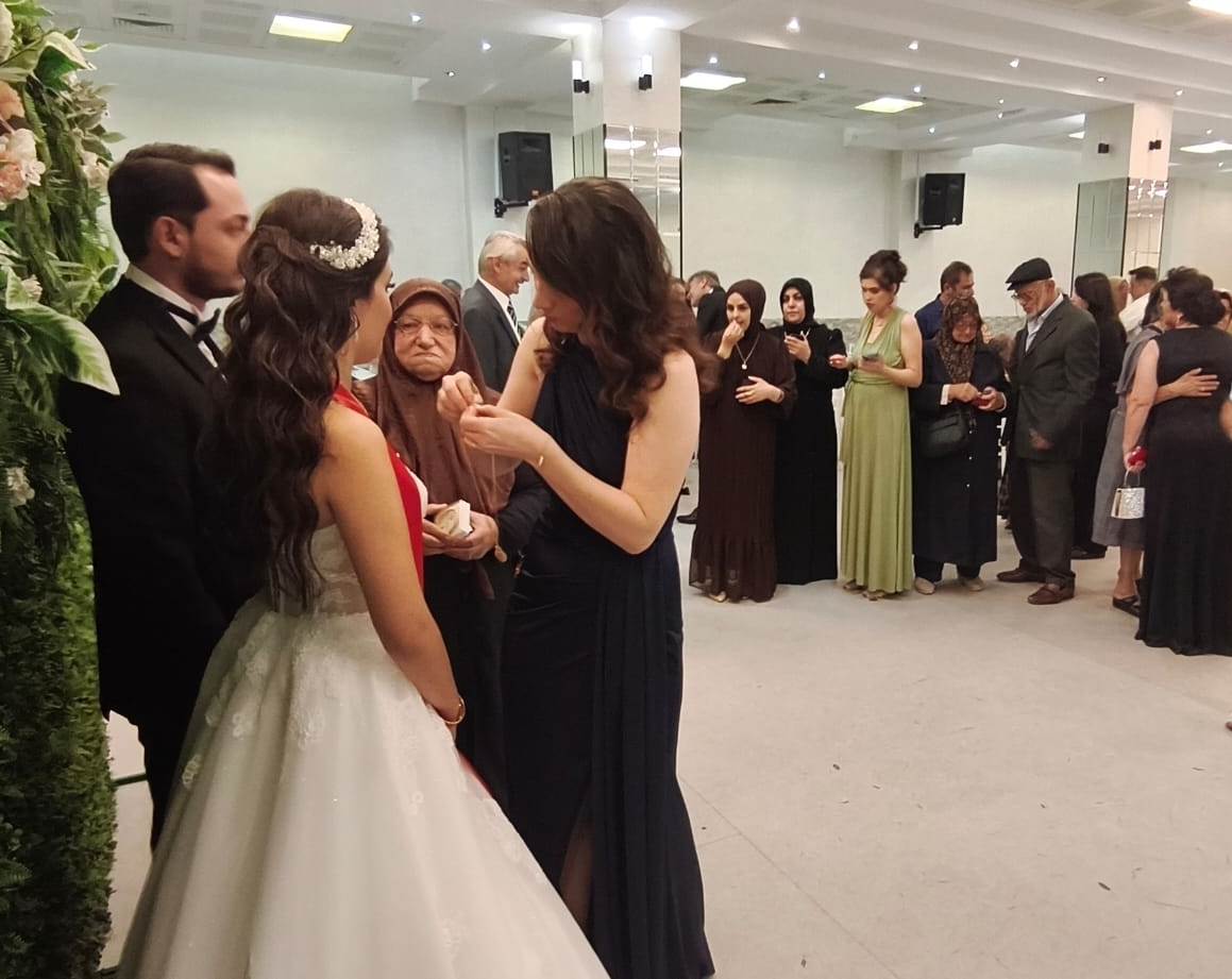 Mutluluğa İmzayı Attılar: Edanur & Kadir Enes Evlendi! SAÇSED Sakarya Sağlık Çalışanları ve Emeklileri Derneği Başkanı Mahmure Çolak’ın biricik oğlu Kadir Enes ile Edanur, Sakarya’da düzenlenen görkemli bir nikah töreniyle ha