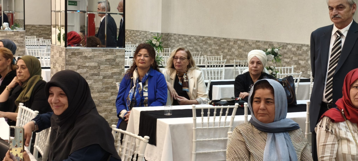 Mutluluğa İmzayı Attılar: Edanur & Kadir Enes Evlendi! SAÇSED Sakarya Sağlık Çalışanları ve Emeklileri Derneği Başkanı Mahmure Çolak’ın biricik oğlu Kadir Enes ile Edanur, Sakarya’da düzenlenen görkemli bir nikah töreniyle ha