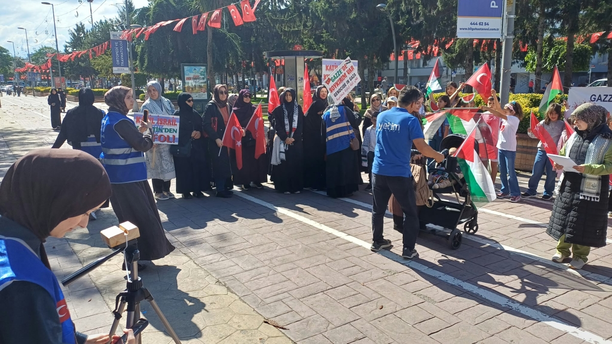 SAKARYA’DA YÜREKLER FİLİSTİN İÇİN ÇİZDİ: