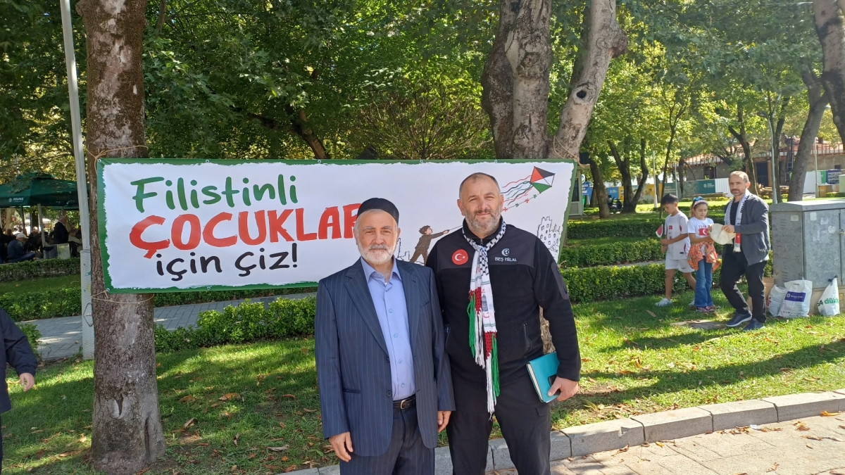 SAKARYA’DA YÜREKLER FİLİSTİN İÇİN ÇİZDİ: