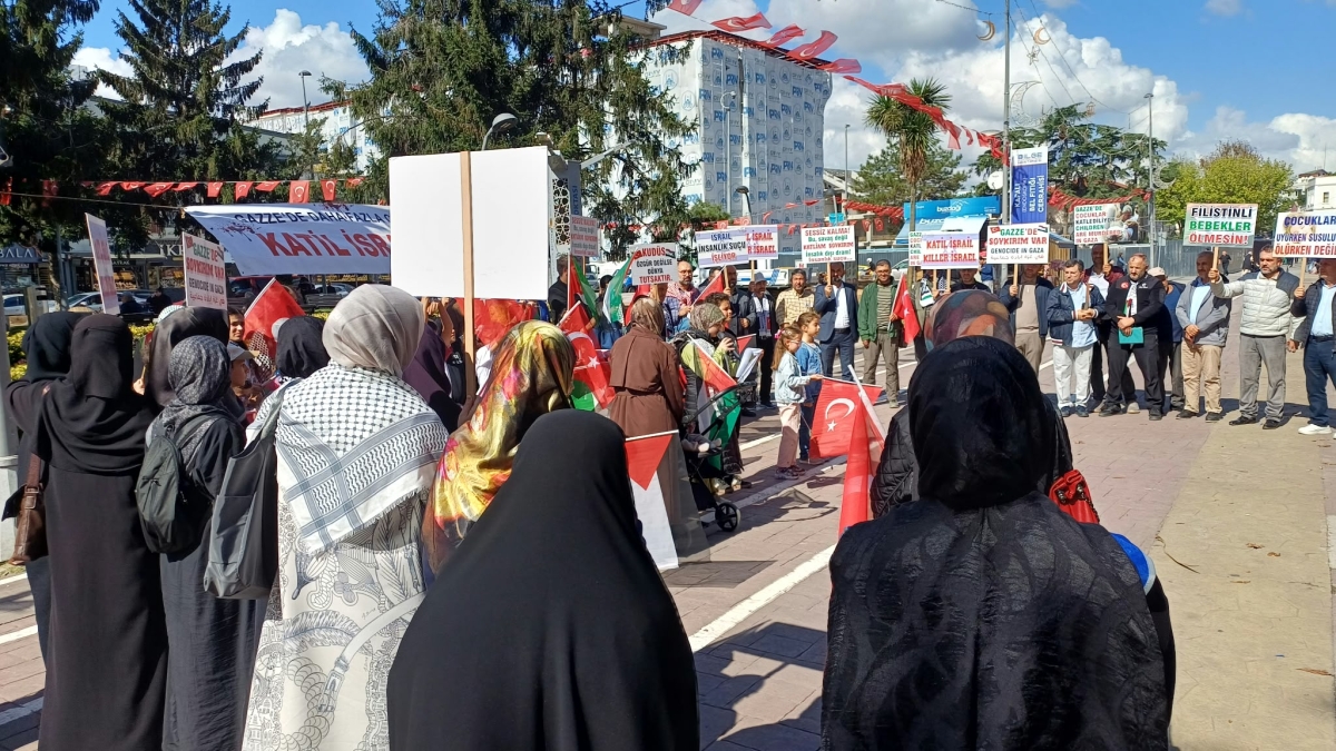 SAKARYA’DA YÜREKLER FİLİSTİN İÇİN ÇİZDİ:
