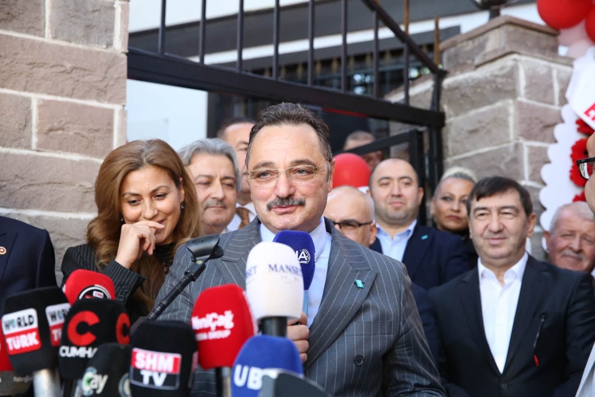 TİMBİR’İN YENİ GENEL MERKEZİ GÖRKEMLİ TÖRENLE AÇILDI: DİJİTAL MEDYADA YENİ BİR DÖNEM BAŞLIYOR!
Türk İnternet Medya Birliği (TİMBİR), dijital yayıncılıkta standartları yükseltecek ve internet medyasını tek çatı altında