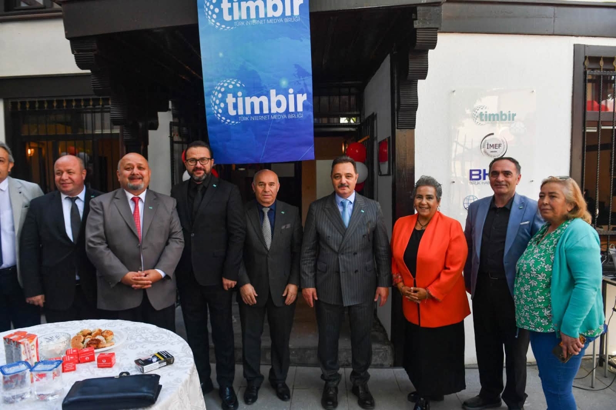 TİMBİR’İN YENİ GENEL MERKEZİ GÖRKEMLİ TÖRENLE AÇILDI: DİJİTAL MEDYADA YENİ BİR DÖNEM BAŞLIYOR!
Türk İnternet Medya Birliği (TİMBİR), dijital yayıncılıkta standartları yükseltecek ve internet medyasını tek çatı altında
