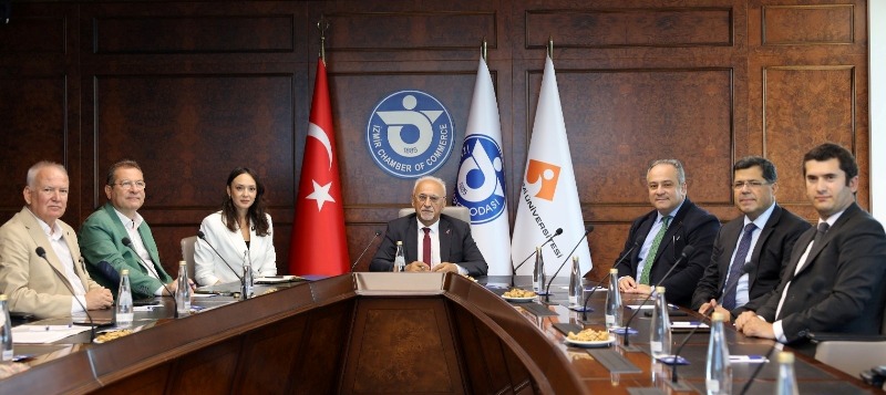 MESLEKİ YETERLİLİK KURUMU BAŞKANI PROF. DR. NECMİ İLHAN VE BERABERİNDEKİ HEYET İZMİR’DE BİR DİZİ ZİYARET VE ETKİNLİK GERÇEKLEŞTİRDİ. 