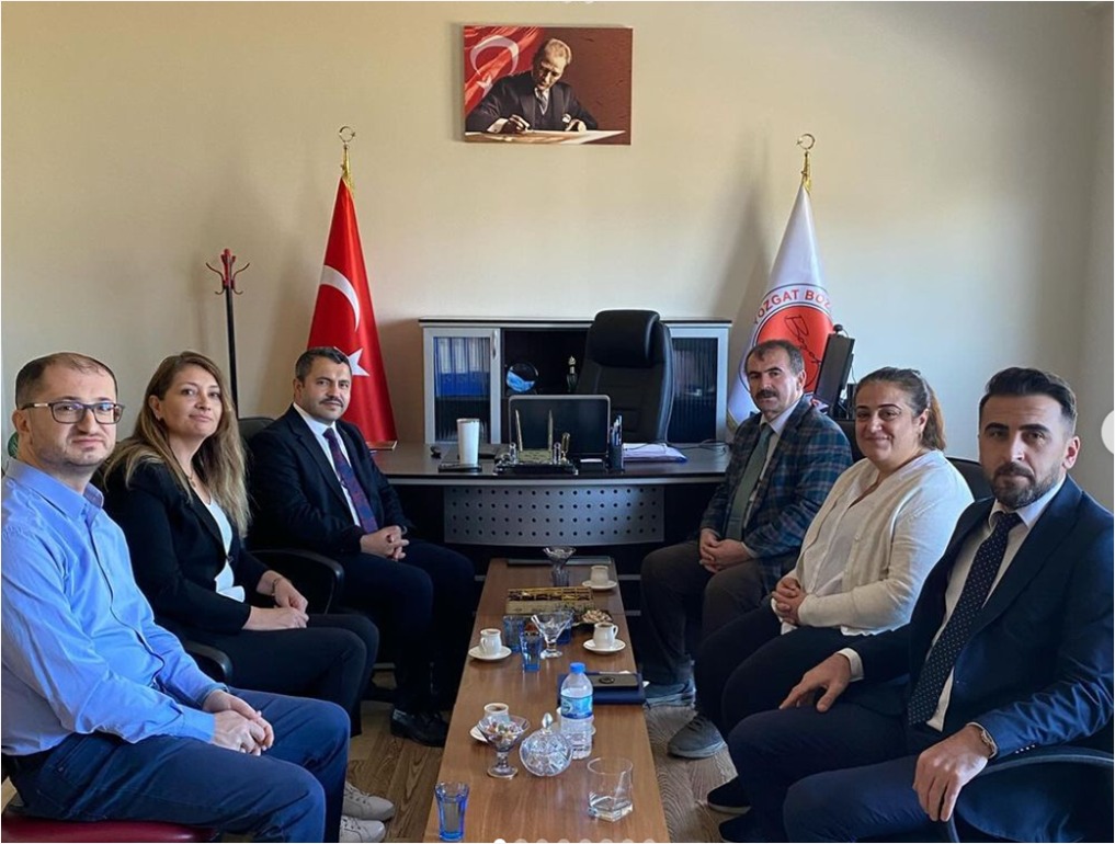 Yozgat Bozok Üniversitesi (YOBÜ) Akdağmadeni Sağlık Yüksekokulu Müdürü Doç. Dr. Suzan Tek Ayaz’ın daveti üzerine, YOBÜ Fen Edebiyat Fakültesi Öğretim Üyesi, 01 Kasım 2024 Cuma günü 