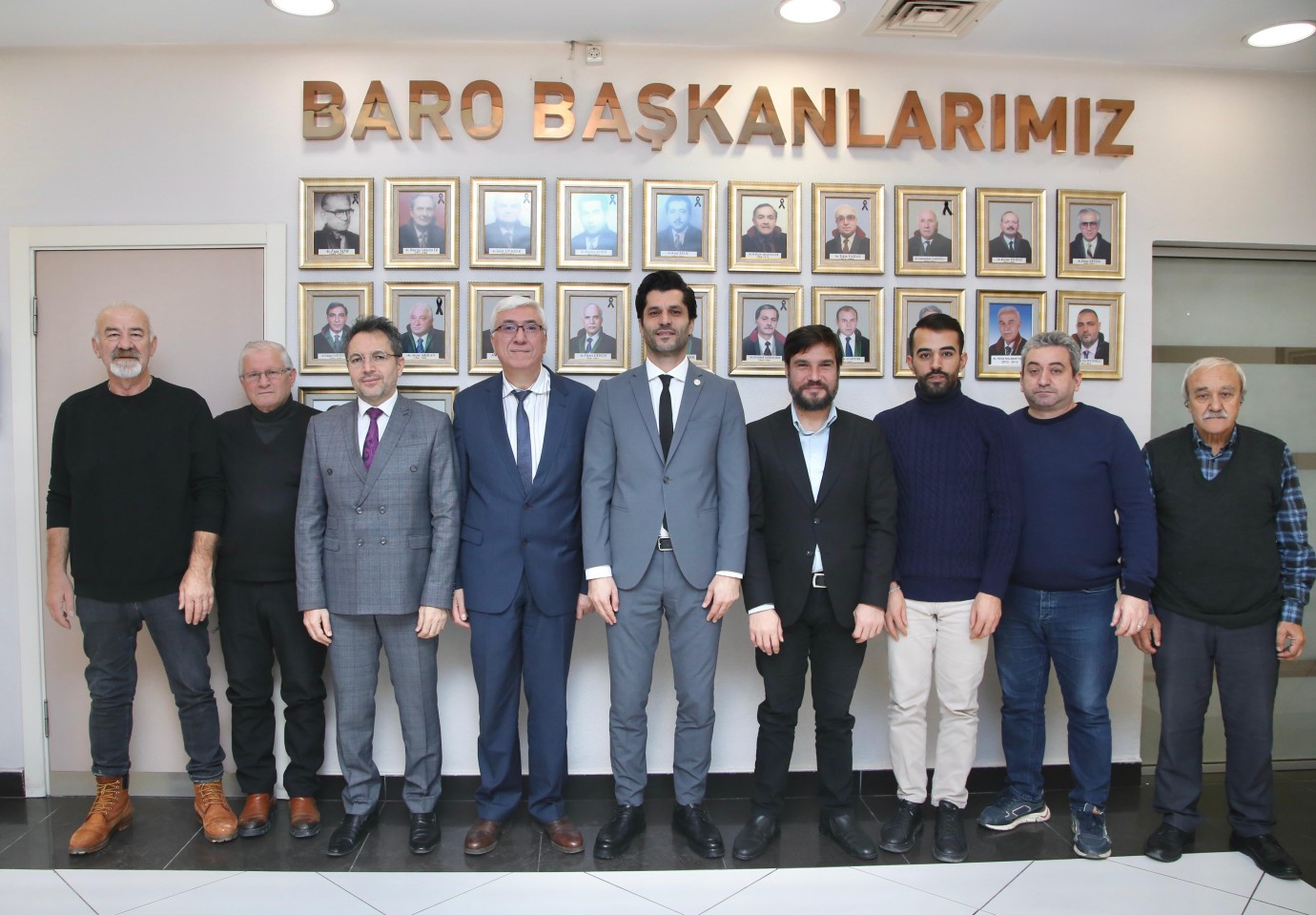 SGB Başkanı Çetin ve yönetim kurulu üyeleri, Sakarya Barosu Başkanı seçilen Av. Musa Adıyaman’a ‘hayırlı olsun’ ziyaretinde bulundu.