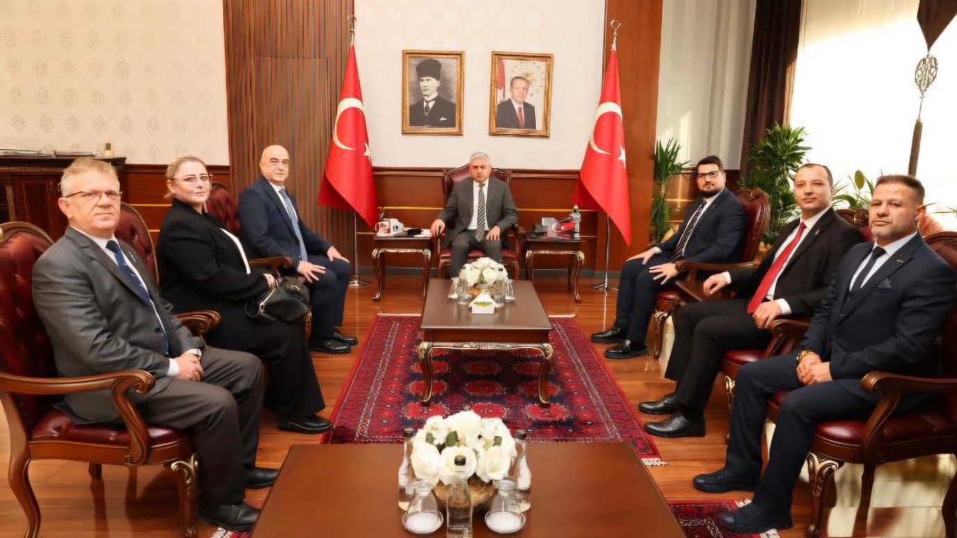 Zafer Partisi'nden Sakarya Valisi Rahmi Doğan'a ziyaret