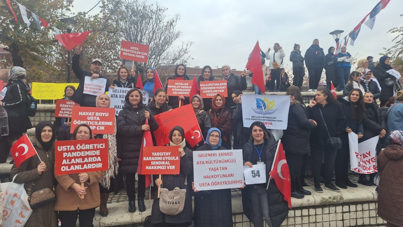 Usta öğreticiler kadro ve hakları için mücadele ediyor