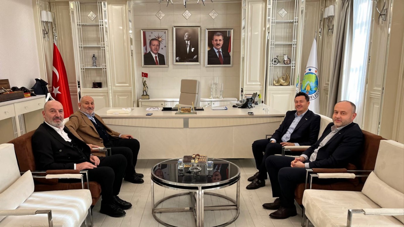 MÜSİAD Sakarya'dan Hendek Belediye Başkanı İrfan Püsküllü’ye ziyaret