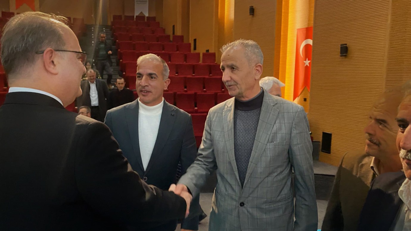 Sakarya Vanlılar Derneği Başkanı Agit Koç, Bakan Yardımcısı Dr. Serdar Çam ile görüştü