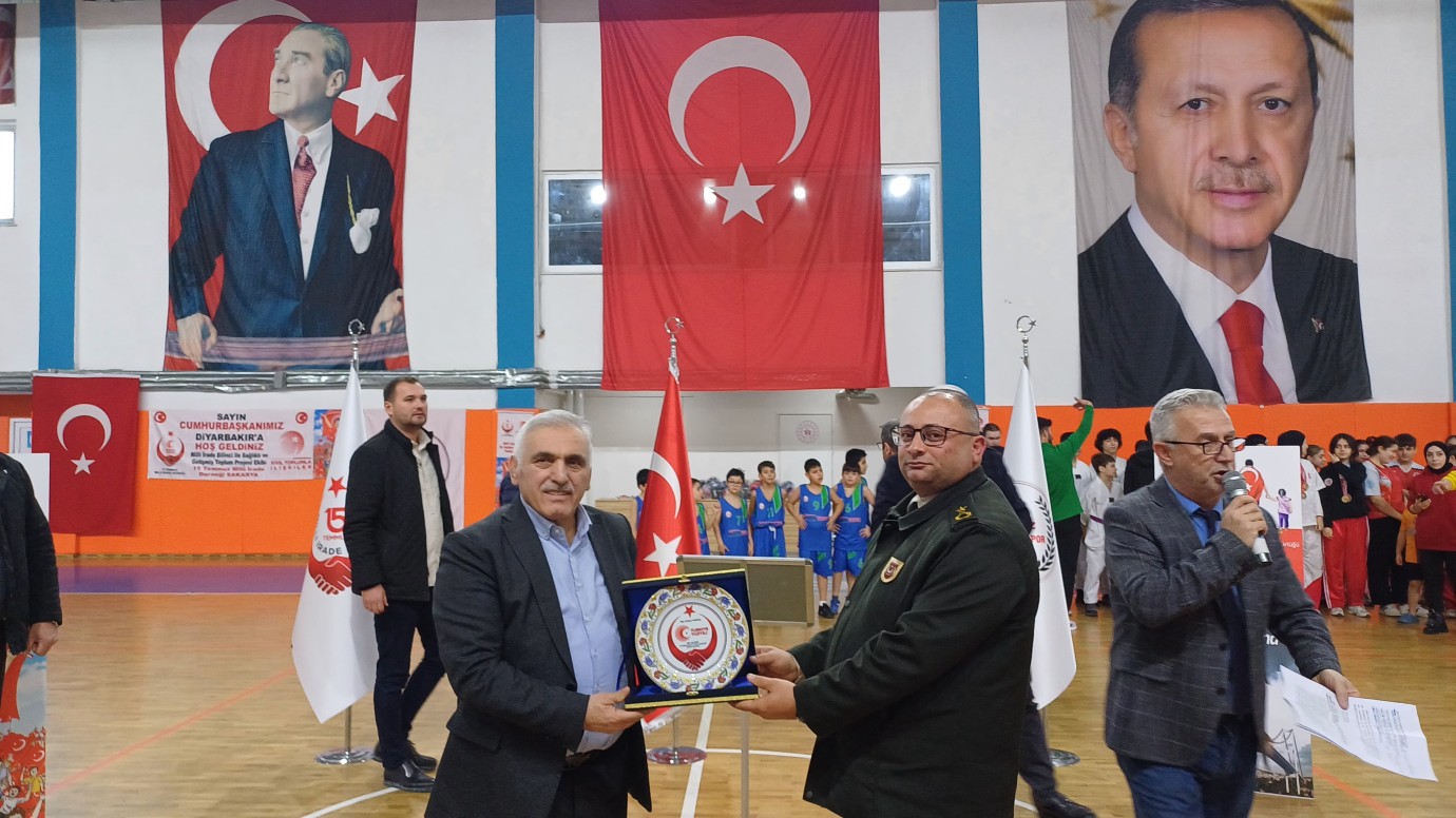 Ali İnci’den Geleceğin Şampiyonlarına büyük müjde; Şampiyonlara dayalı döşeli Ev, son model Araba ve Düğün Sözü!