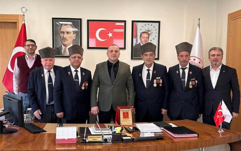 Türkiye Muharip Gaziler Derneği Sakarya Şubesi'nden Sakarya Aile ve Sosyal Hizmetler İl Müdürlüğü'ne Ziyaret ve Tebrik 