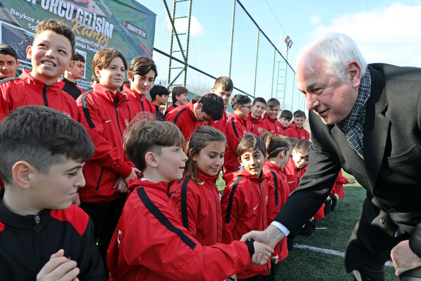 Beykoz Belediyesi’nden Genç Sporculara Büyük Destek