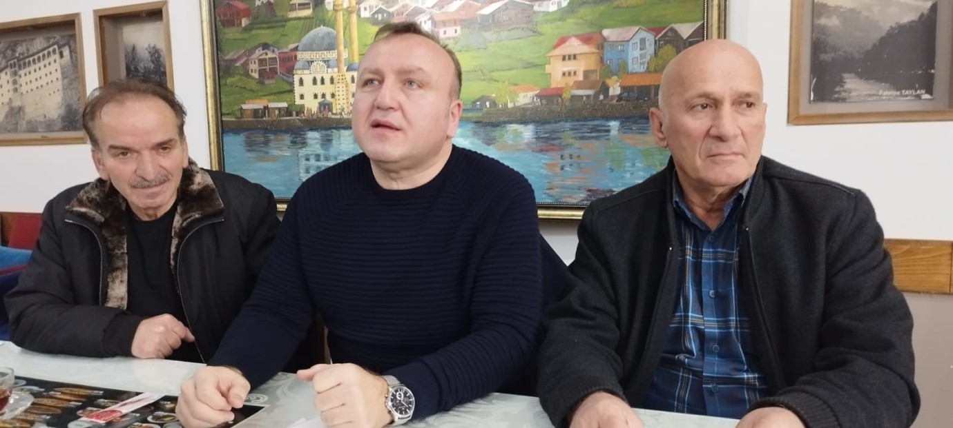 Sakarya Trabzonlular Derneği’nde bayrak değişimi: yeni Başkan Dr. İsmet Kartal oluyor