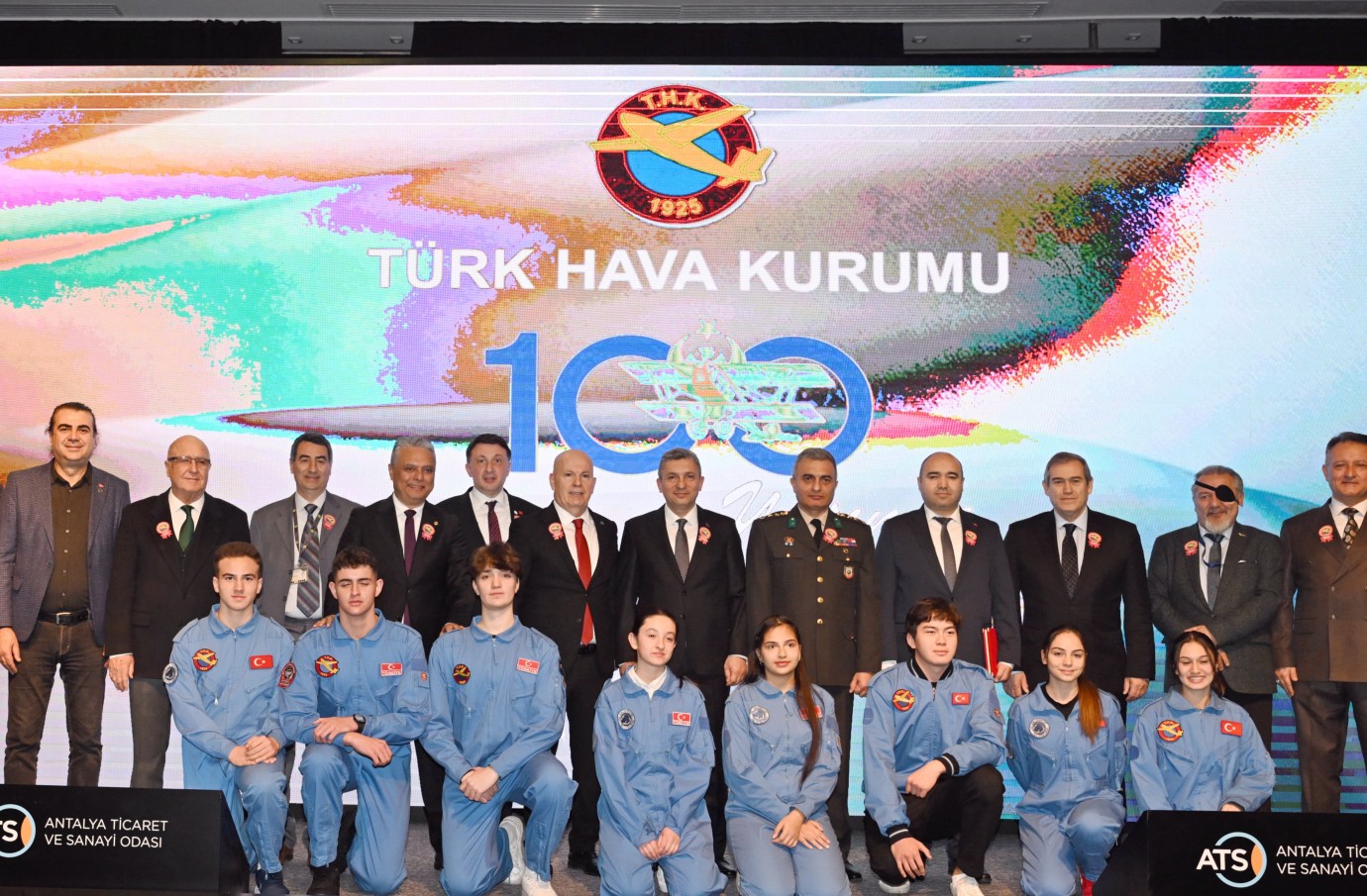 Türk Hava Kurumu'nun 100. Yıl Dönümü Antalya'da Kutlandı