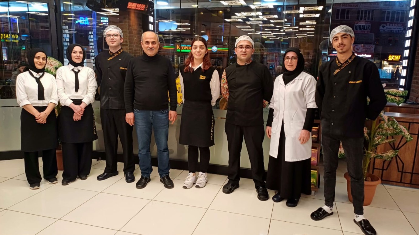 Sakarya'da Gaziantep ve Hatay Esintisi: Antepli Hünkar Künefe