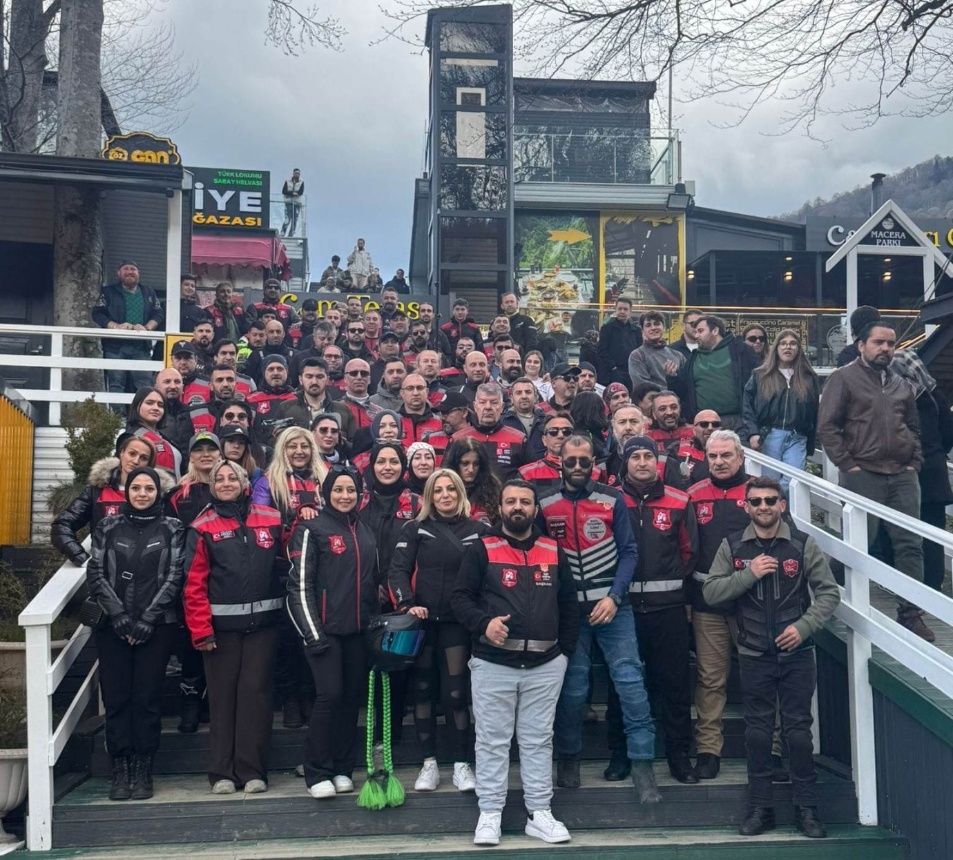 İSTANBUL’DAN SAKARYA’YA MOTOR SESLERİYLE DEV ÇIKARTMA! 100 MOTORLUK KONVOY NEFES KESTİ