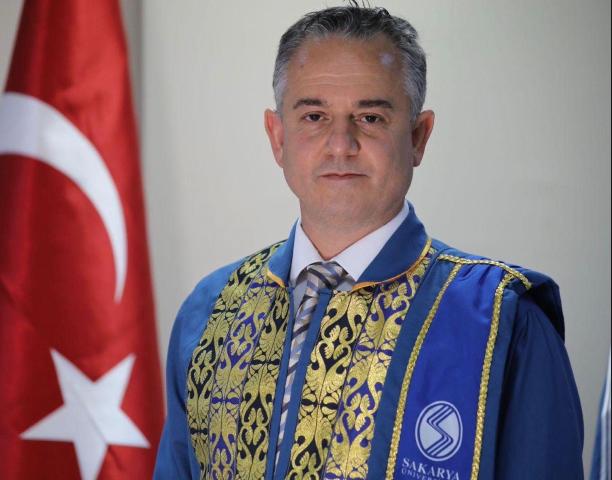 SAKARYA’DA TARİHİ BAŞARI: SAÜ TIP FAKÜLTESİ’NE 6 YILLIK TAM AKREDİTASYON!