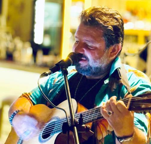 MUSTAFA AKAY BODRUM’U SALLADI!
