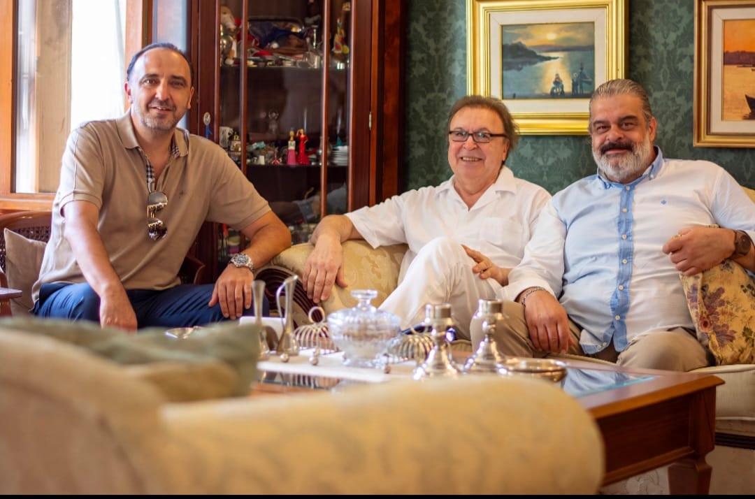 TURGAY KIRAN EVİNDE AĞIRLADI!