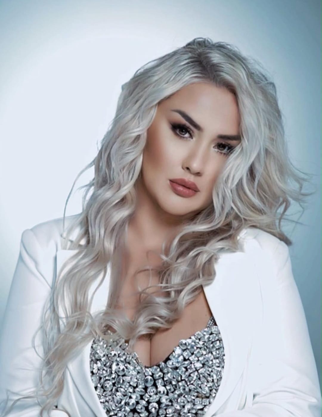 PINAR KÖMÜRCÜOĞLU’NDAN 