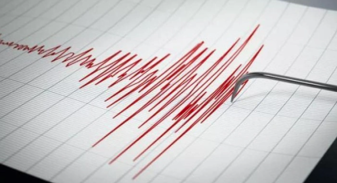 Endonezya'da 6.6 büyüklüğünde deprem
