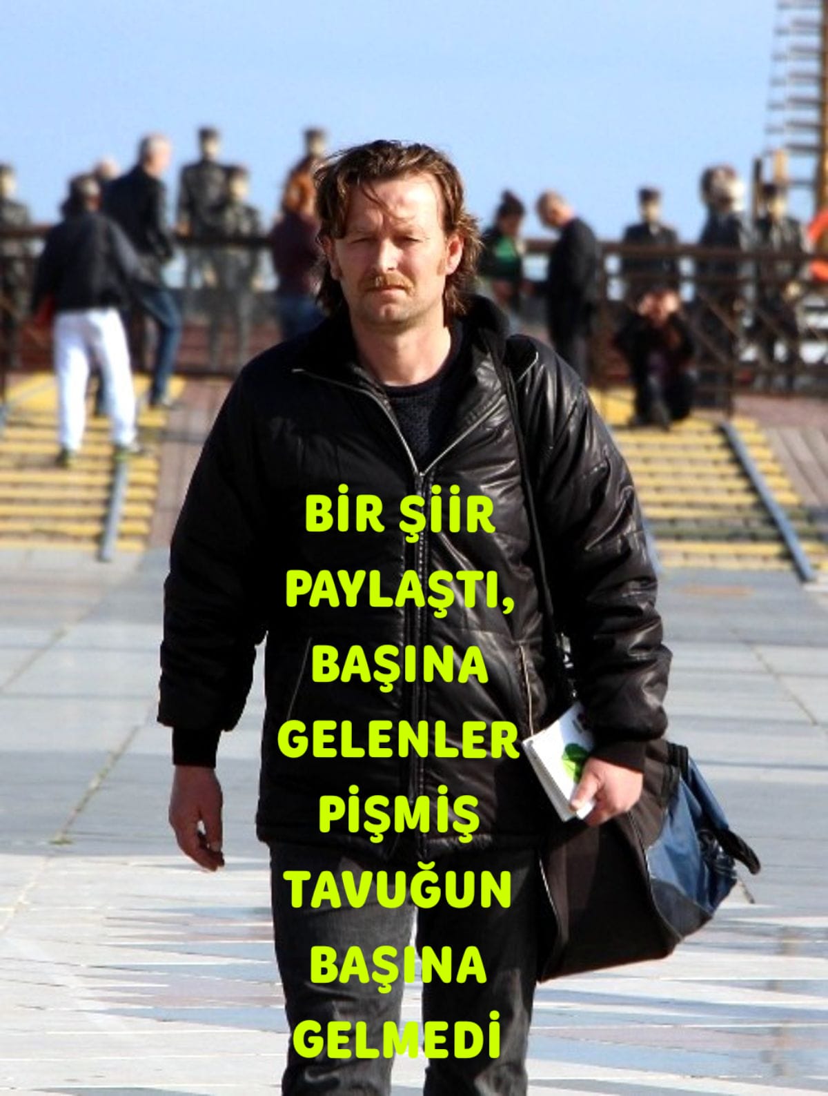 SOSYAL MEDYA'DA PAYLAŞTI, BAŞINA GELENLER PİŞMİŞ TAVUĞUN BAŞINA GELMEDİ