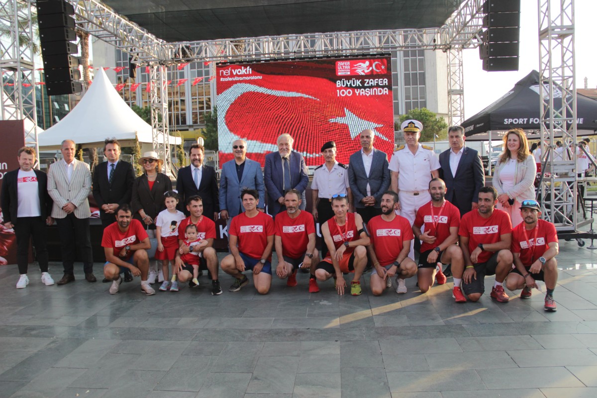 Büyük Taarruz ‘un 100. Yılında  Zafer rotasında düzenlenen ilk ultra maraton İzmir’de noktalandı