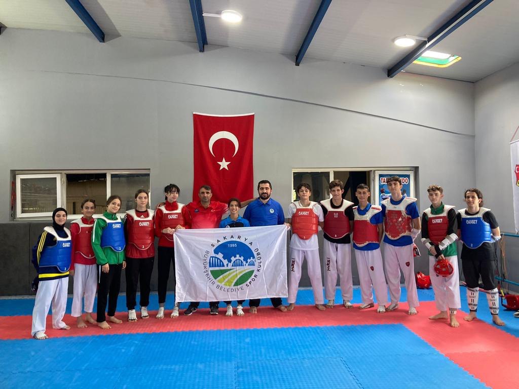 Büyükşehir sporcusu Milli Takım yolunda
