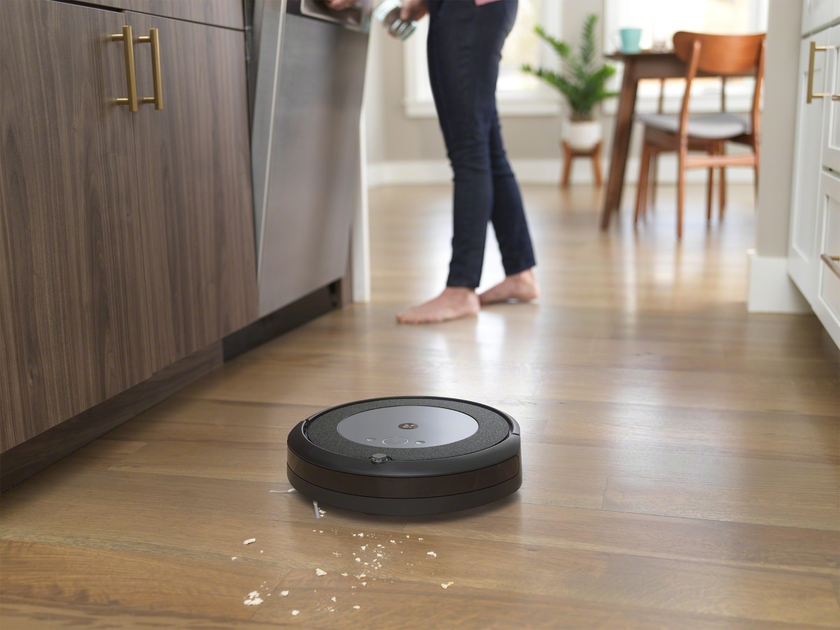 IROBOT AİLESİNİN YENİ ÜYELERİ ROOMBA i5 VE ROOMBA i5+ İLE TEMİZLİĞİN KONTROLÜ SİZDE