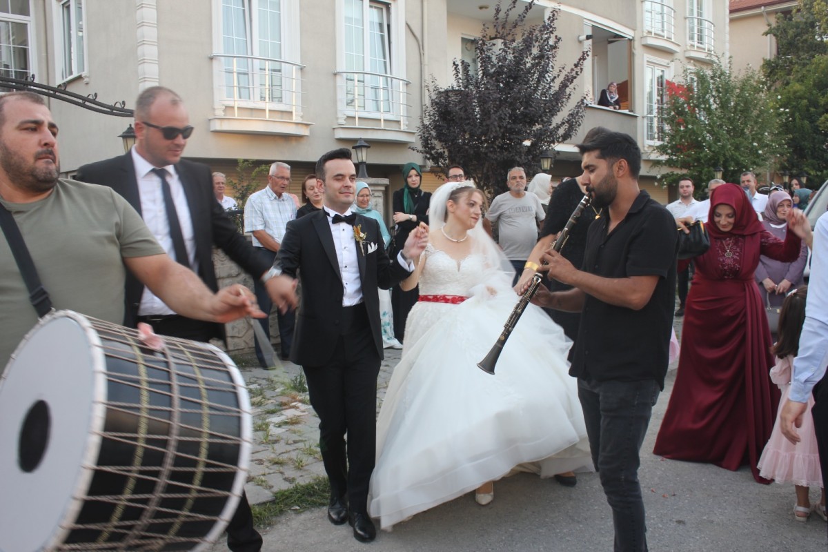 Zehra Betül ve Kurtuluş’a Mutluluklar