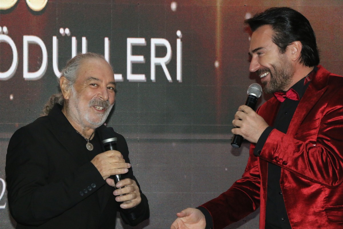 Sakarya'da 2022 YILIN BAŞARI ÖDÜLLERİ Sahiplerini Buldu