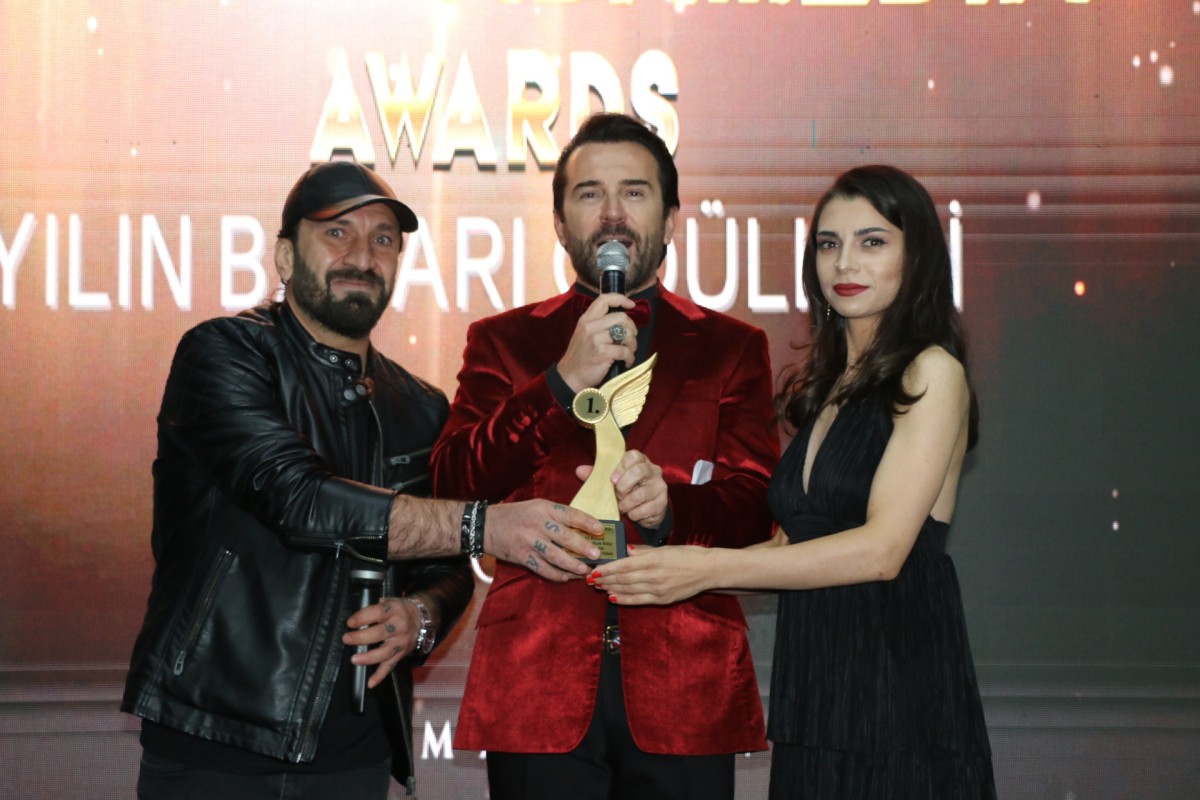 Yeşil Kasaba Sakarya'daki ödül töreninde rüzgar gibi esti! 