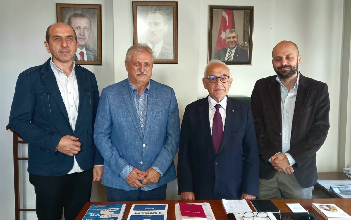 TYB Sakarya'dan SBB Kültür Dairesi Başkanı Çileli'ye Ziyaret