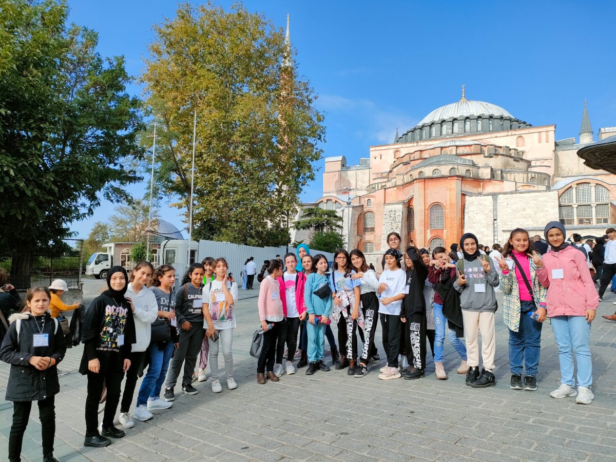 GENÇLİK BURADA” BULUŞTU!