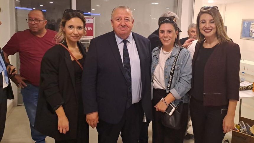 Sigortacı Ayhan Akdağcı 5. Kez üyelerinin güven oyunu aldı