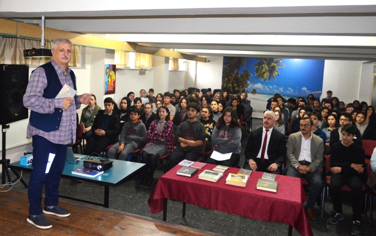 Figen Sakallıoğlu Anadolu Lisesi Faik Baysal Yazarlık Mektebi Derslere Başladı 