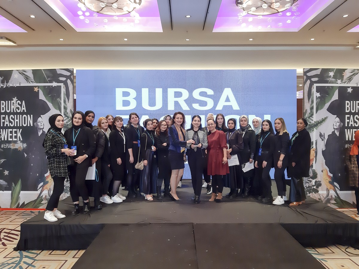 Bursa Fashion Week’te defile deneyimi kazandılar