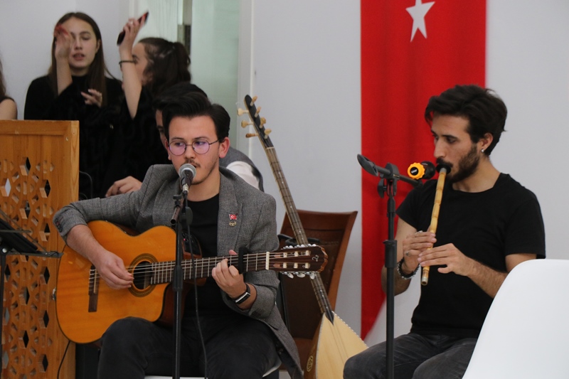 GENÇLİK MERKEZİNDEN MUHTEŞEM GECE