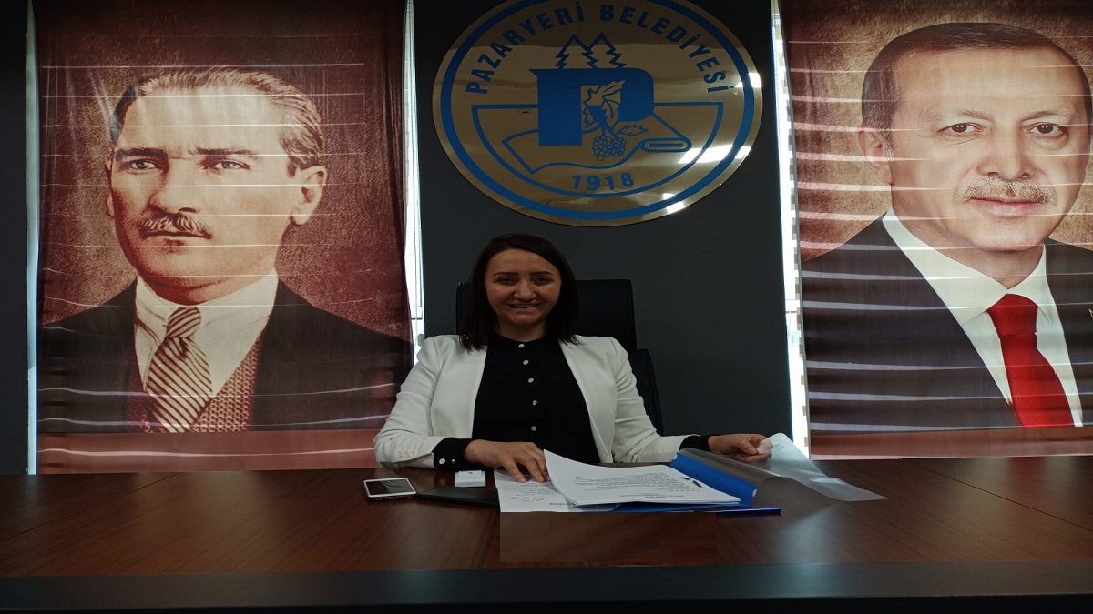 Pazaryeri ilçesine yarı olimpik kapalı yüzme havuzu