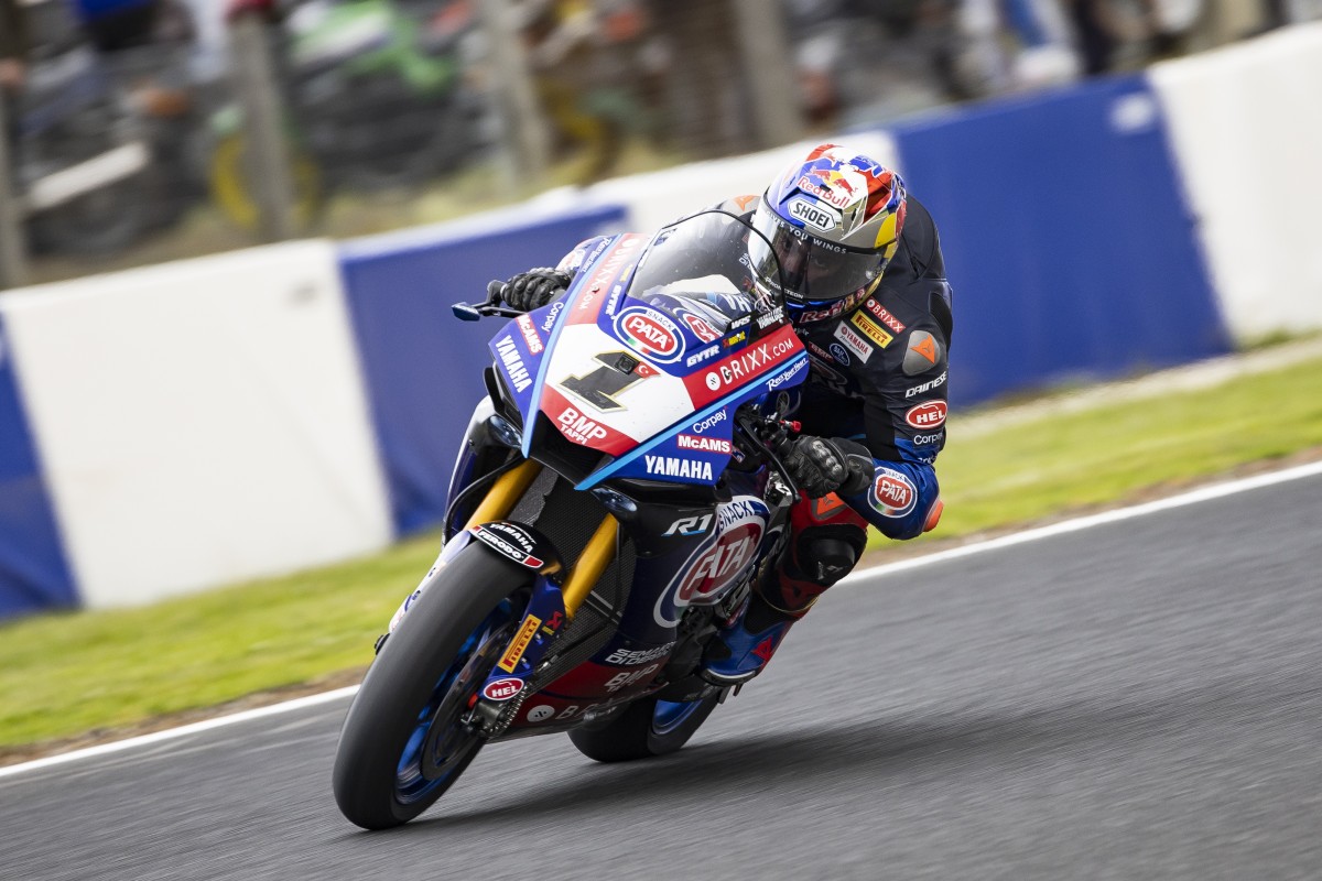 TOPRAK RAZGATLIOĞLU VE TAKIMI PATA YAMAHA BRIXX DÜNYA İKİNCİSİ OLDU
