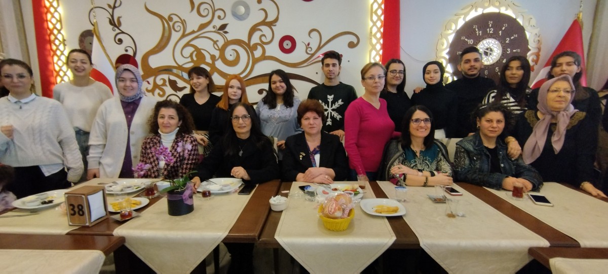 SASÇED; Öğretmen ve Öğrencilere Kahvaltı Programı düzenledi. 