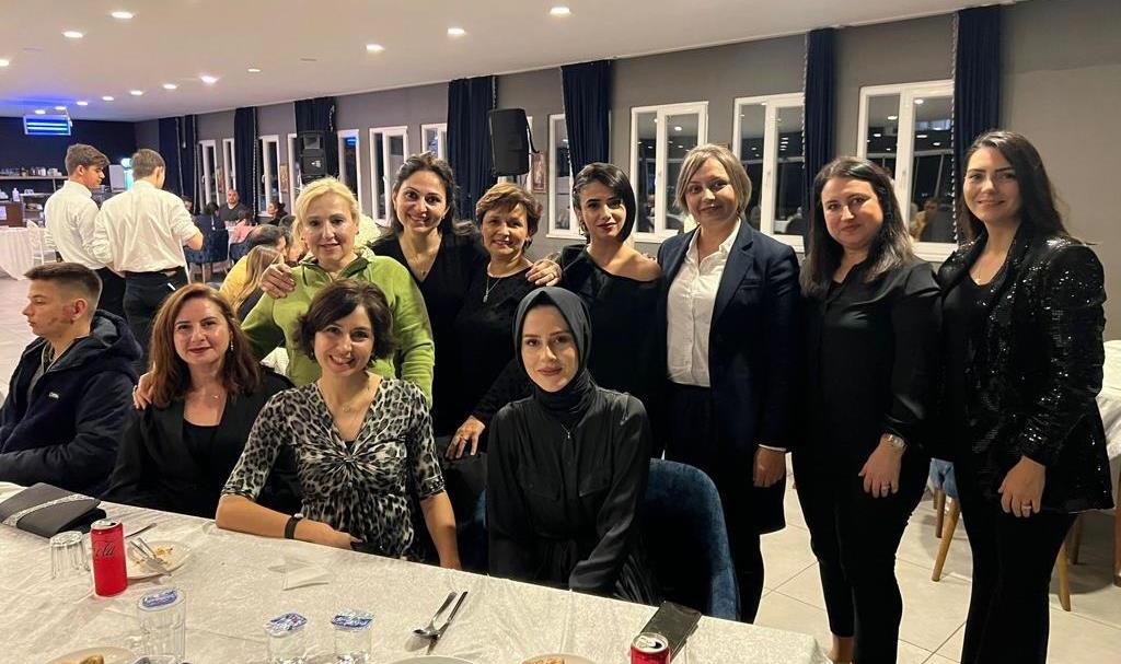 Şehit Fethi Sekin İlkokulu Öğretmenleri yemekte buluştu