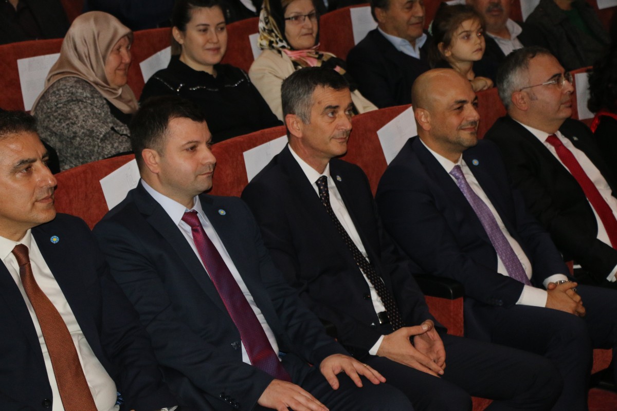 İYİ Parti'nin Adapazarı'nda; Yeni Başkanı Doğan Şen oldu.