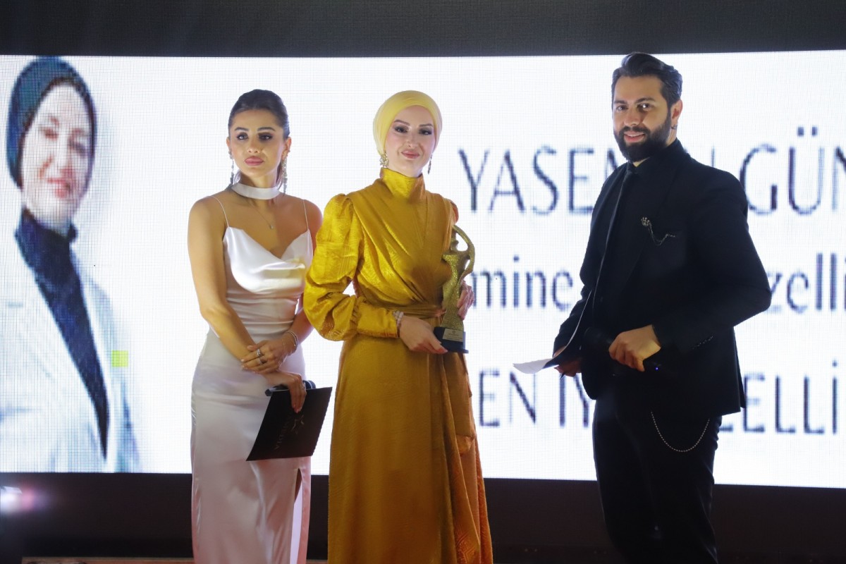 YASEMİN GÜNDÜZ BAŞARILARINI ÖDÜLLE TAÇLANDIRDI