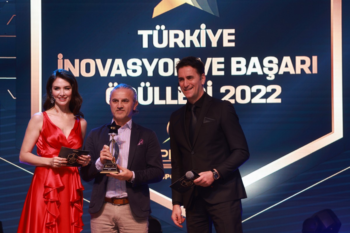DeFacto’ya “Yılın Perakende Zinciri Markası” ödülü