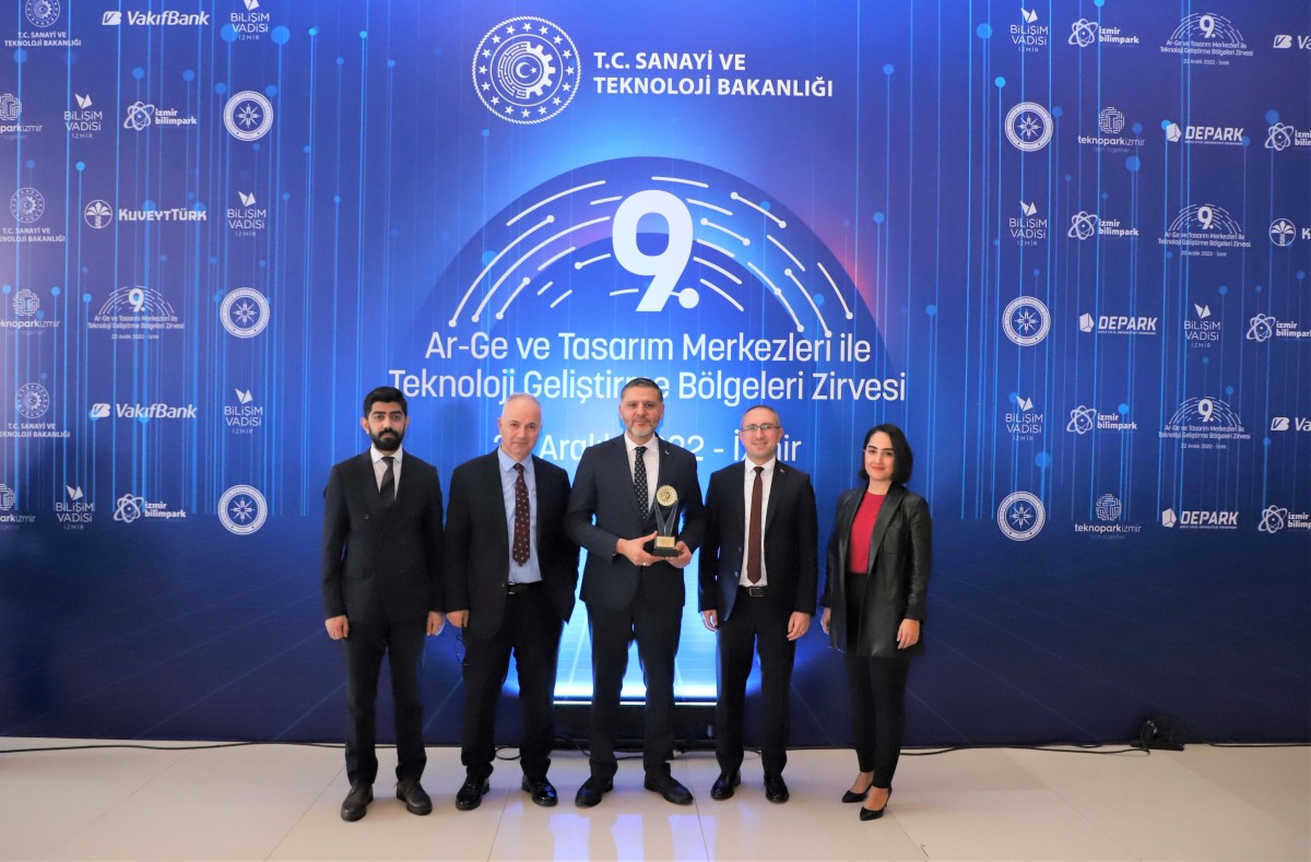 Teknopark İstanbul, “Gelişmekte olan Teknoloji Geliştirme Bölgeleri” kategorisinde üst üste 3’ncü kez birincilik ödülüne layık görüldü.