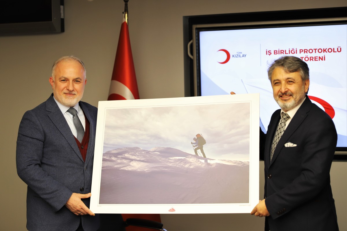 Kızılay İle Türkiye Dağcılık Federasyonu Afet ve İlk Yardımda İş Birliği Yapacak